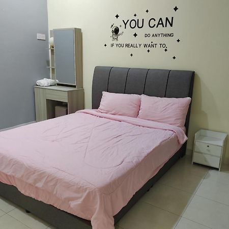My Homestay Sitiawan - Astronaut Space House 8 Pax Exteriör bild